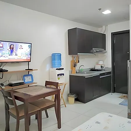 Fully Furnished Condo With Fast Wifi